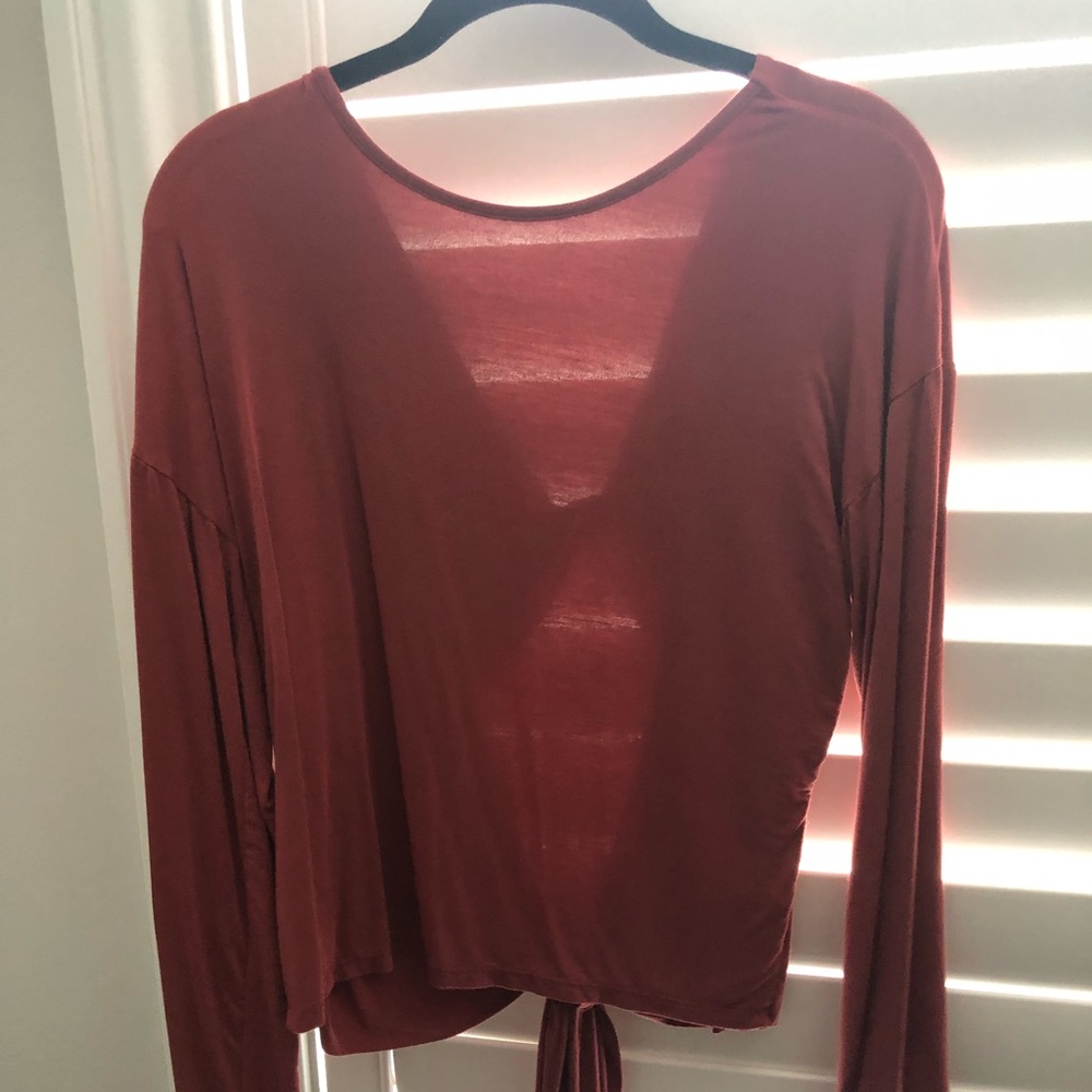 Vestique long sleeve light burgundy shirt